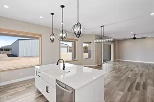10136 W Hatfield Rd, Peoria, AZ 85383 - Photo 25