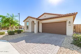 15653 W Morning Glory St, Goodyear, AZ 85338 - Photo 5