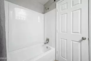 424 W Brown Rd, Mesa, AZ 85201 - Photo 15