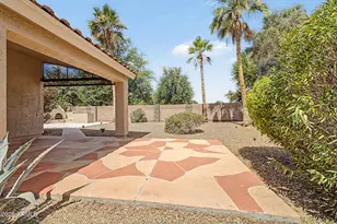 1046 N San Benito Dr, Gilbert, AZ 85234 - Photo 29