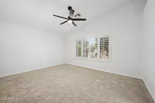 1046 N San Benito Dr, Gilbert, AZ 85234 - Photo 15