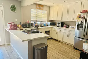 3739 W Flynn Ln, Phoenix, AZ 85019 - Photo 3