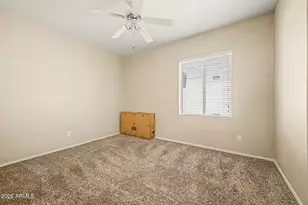 725 W Beverly Ln, Phoenix, AZ 85023 - Photo 27