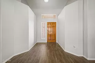 725 W Beverly Ln, Phoenix, AZ 85023 - Photo 5