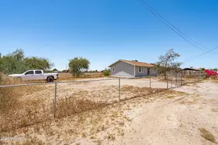 21701 W Griffin Ave, Wittmann, AZ 85361 - Photo 3
