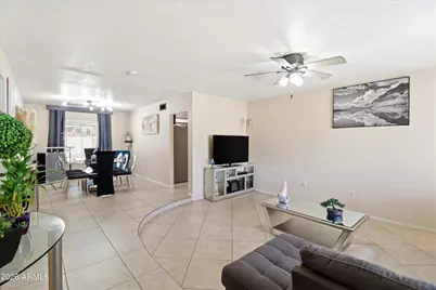 4601 W Golden Lane, Glendale, AZ 85302 - Photo 5