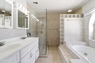 4601 W Golden Ln, Glendale, AZ 85302 - Photo 15