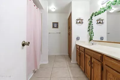 4601 W Golden Lane, Glendale, AZ 85302 - Photo 19