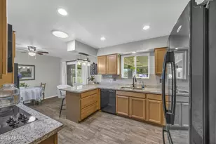 10247 N 108th Dr, Sun City, AZ 85351 - Photo 9