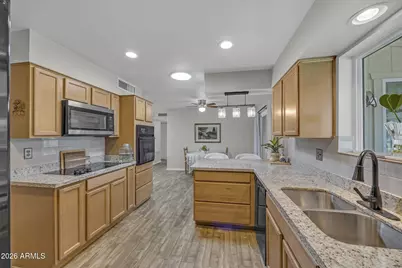 10247 N 108th Drive, Sun City, AZ 85351 - Photo 11