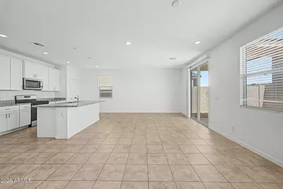 8821 W Agora Lane, Tolleson, AZ 85353 - Photo 5