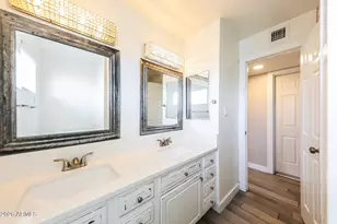 10215 N 35th Dr, Phoenix, AZ 85051 - Photo 13