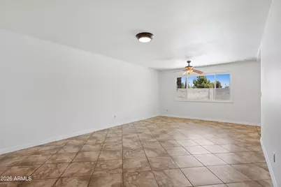 4001 S Hazelton Lane, Tempe, AZ 85282 - Photo 5