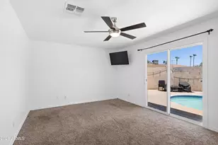 4001 S Hazelton Ln, Tempe, AZ 85282 - Photo 15