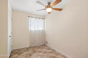 4001 S Hazelton Ln, Tempe, AZ 85282 - Photo 19