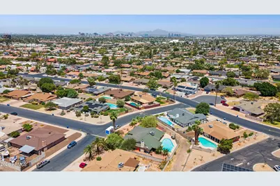 4001 S Hazelton Lane, Tempe, AZ 85282 - Photo 51