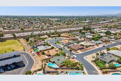 4001 S Hazelton Lane, Tempe, AZ 85282 - Photo 53