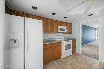 5212 E Tamblo Drive, Phoenix, AZ 85044 - Photo 11