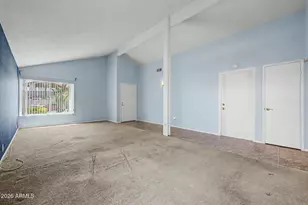 5212 E Tamblo Dr, Phoenix, AZ 85044 - Photo 5