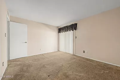 5212 E Tamblo Drive, Phoenix, AZ 85044 - Photo 17