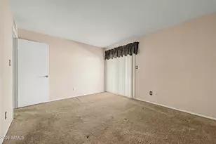 5212 E Tamblo Dr, Phoenix, AZ 85044 - Photo 17