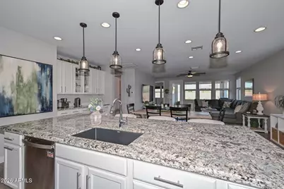 26733 N 68th Lane, Peoria, AZ 85383 - Photo 11