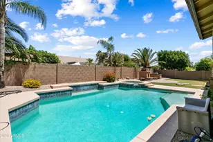 18248 W Banff Ln, Surprise, AZ 85388 - Photo 37