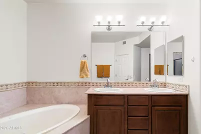 5350 E Deer Valley Drive #2399, Phoenix, AZ 85054 - Photo 19