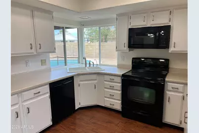 647 S Bermuda Circle, Mesa, AZ 85206 - Photo 9