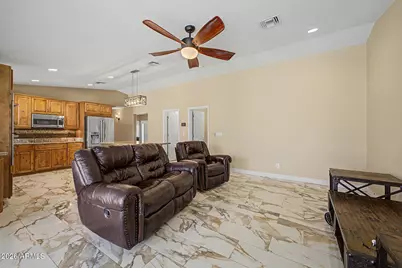 802 E Roberts Road, Phoenix, AZ 85022 - Photo 5