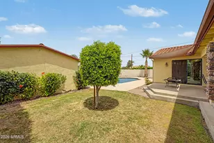 802 E Roberts Rd, Phoenix, AZ 85022 - Photo 23