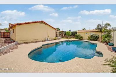 802 E Roberts Road, Phoenix, AZ 85022 - Photo 21