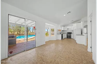 10097 W Mariposa Street, Phoenix, AZ 85037 - Photo 9