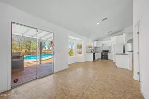 10097 W Mariposa St, Phoenix, AZ 85037 - Photo 9