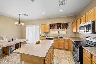 8118 W Harmony Ln, Peoria, AZ 85382 - Photo 11