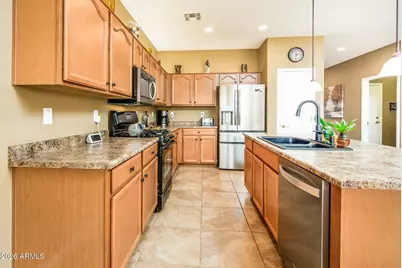 42068 W Miller Lane, Maricopa, AZ 85138 - Photo 7
