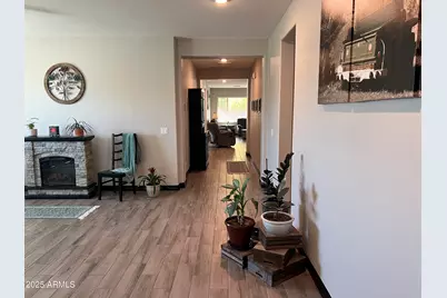 10605 W Catalina Drive, Avondale, AZ 85392 - Photo 9
