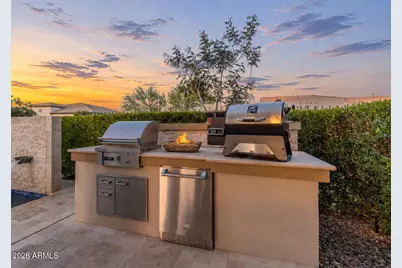 362 E Veterans Way, Queen Creek, AZ 85140 - Photo 11