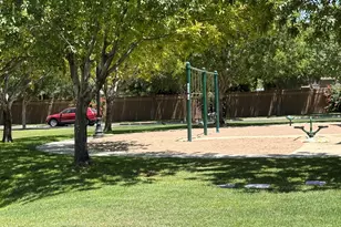 4095 E Comstock Dr, Gilbert, AZ 85296 - Photo 67