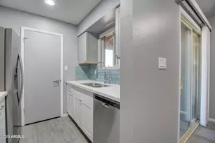 2220 W Dora St, Mesa, AZ 85201 - Photo 9