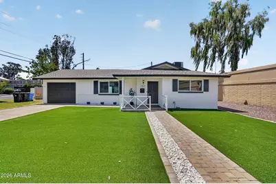1749 E Medlock Drive, Phoenix, AZ 85016 - Photo 1
