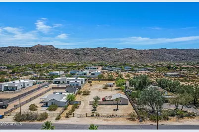 2237 E Desert Lane, Phoenix, AZ 85042 - Photo 7