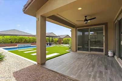 21627 N 59th Way, Phoenix, AZ 85054 - Photo 11