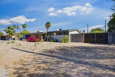 4213 E Sahuaro Drive, Phoenix, AZ 85028 - Photo 1