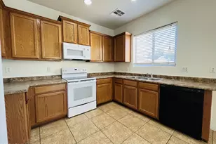7216 N 72nd Dr, Glendale, AZ 85303 - Photo 7