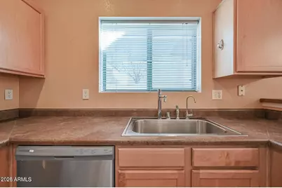 2621 E Waterview Court, Chandler, AZ 85249 - Photo 9