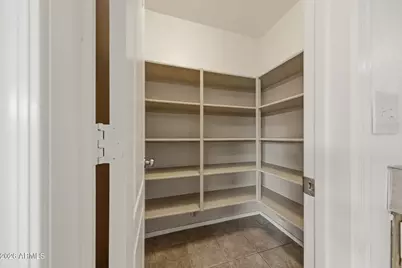13517 W Young Street, Surprise, AZ 85374 - Photo 7