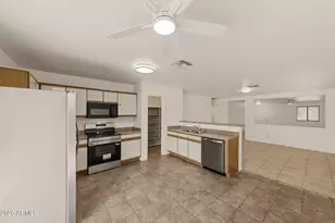 13517 W Young St, Surprise, AZ 85374 - Photo 3