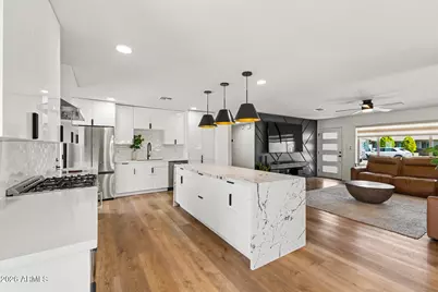 8024 E Hubbell Street, Scottsdale, AZ 85257 - Photo 1
