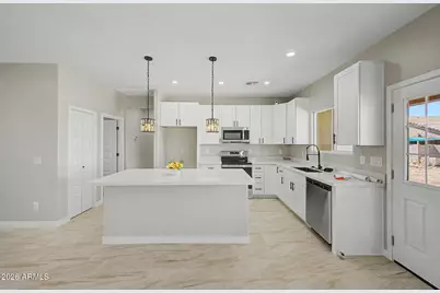 10364 W Mission Drive, Arizona City, AZ 85123 - Photo 9